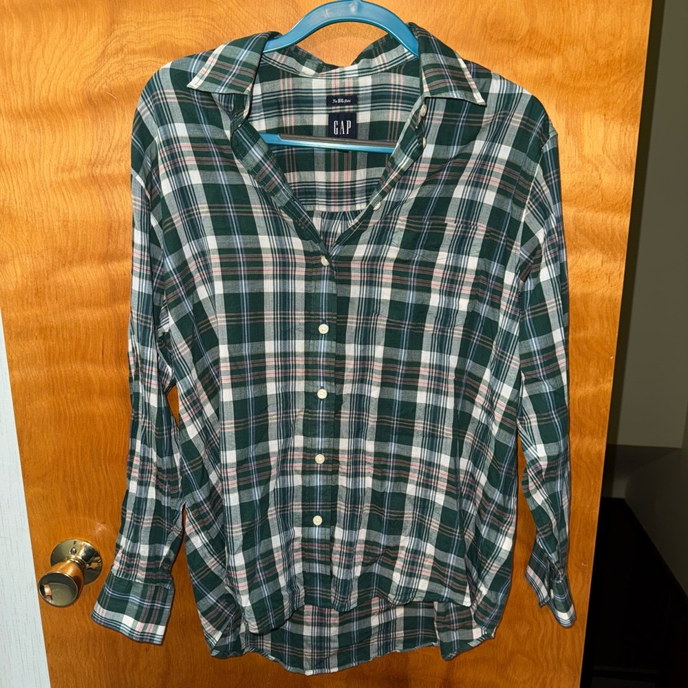 GAP Women’s Casual Green and White Plaid Shirt